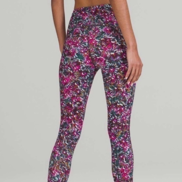 lululemon athletica Pants - Lululemon 2021 Swift Speed Floral Tight Size 4 New with Tags